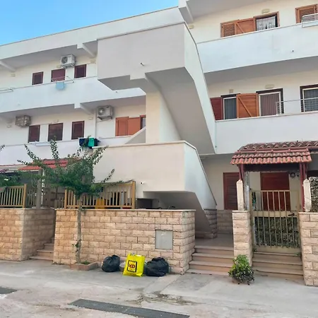 Casa Lido Del Sole * 罗迪-加尔加尼科